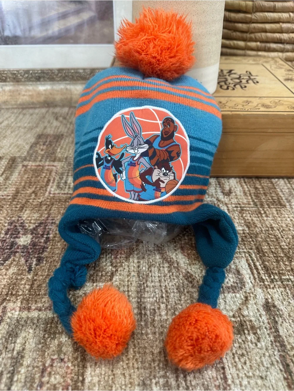 Looney Tunes Space Jam Youth Kids Winter Pom Beanie Hat Bugs Bunny Friends